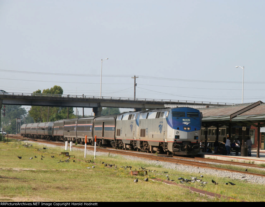 AMTK 168 leads train P092-27 into the station